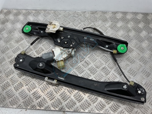 BMW Driver O/S Right Front Door Window Regulator X1 E84