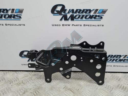 BMW Driver O/S Right Rear Seat Latch Bracket X5 E53